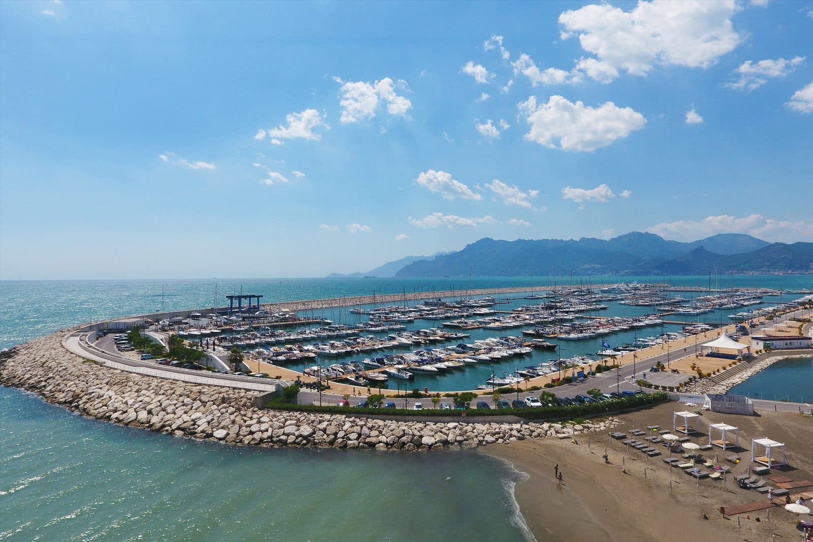 Салерно — вид на город и залив