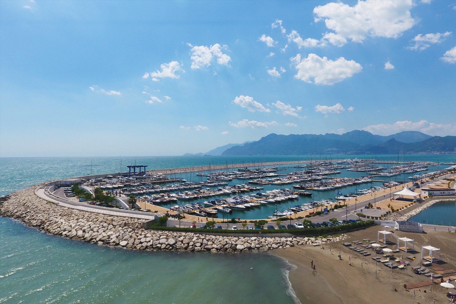 Салерно — вид на город и залив